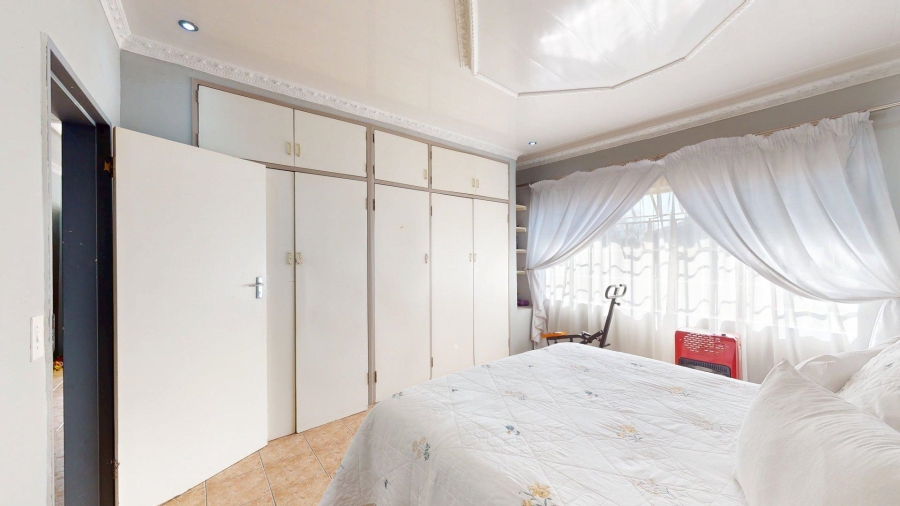3 Bedroom Property for Sale in Miederpark North West